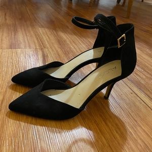 Aldo Black Pointed Toe Heels